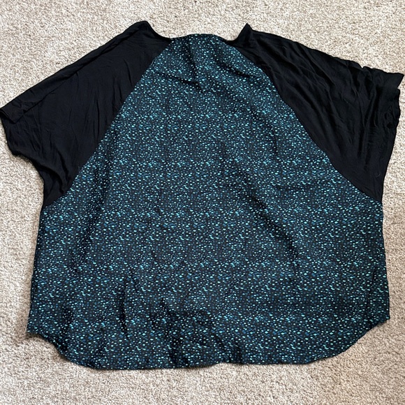 Massimo Oversize Black and Blue Speckled Short Sleeve Top - Picture 4 of 5